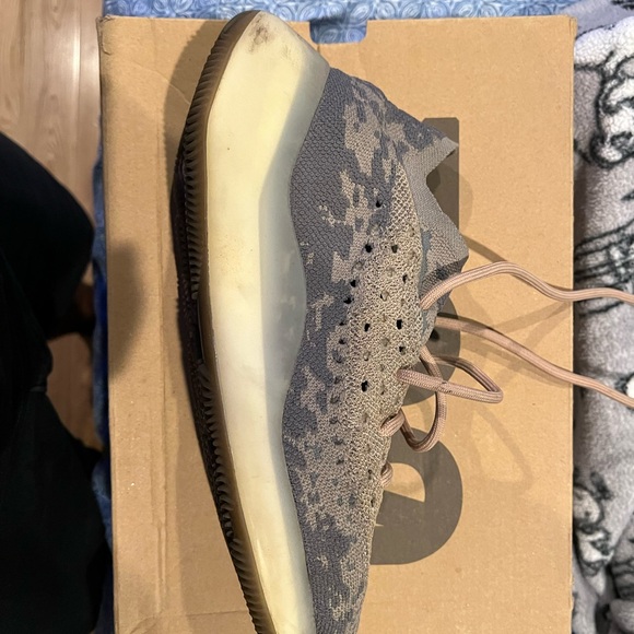Yeezy 380 Men Size 8 - Picture 11 of 11